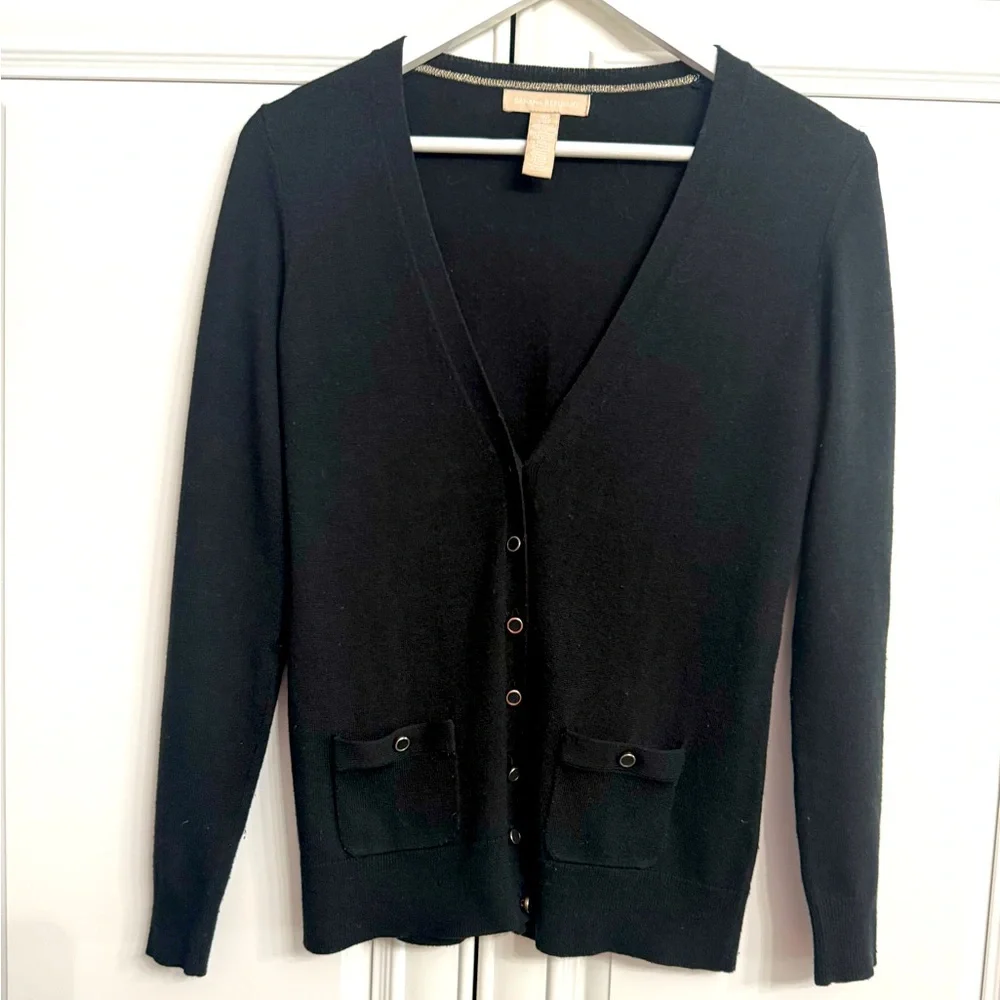 Banana Republic Women's Sz Small Black Long Sleeve V-Neck Cardigan with Buttons - Picture 1 of 10